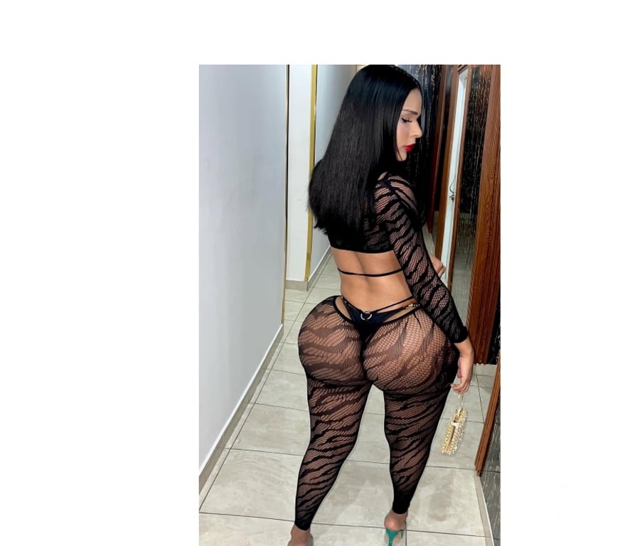 Trans Escorts East London Canary Wharf - DLR Station - East London - Photos for 🍒 SWEET AND HOT 🍒 BEST BJ 🍌🥂 Party