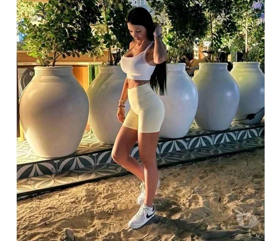 Escorts East London Aldgate East Station - East London - Photos for SABRiNA NEW Hot Party Girl in E1 Near Aldgate Station