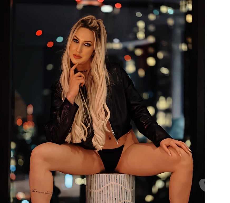 Escorts Nottinghamshire Nottingham - Photos for Larissa From Brazil 🇧🇷 100% Real Pics NO RUSH GFE