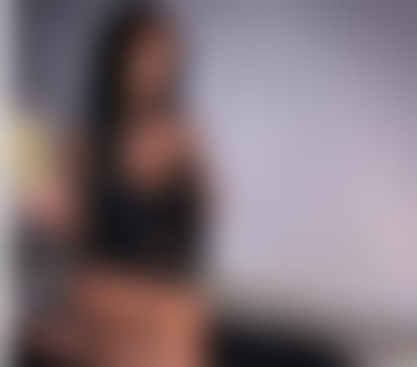 Carina💛 New✅️💣 sexy petite brunette❤️✨️