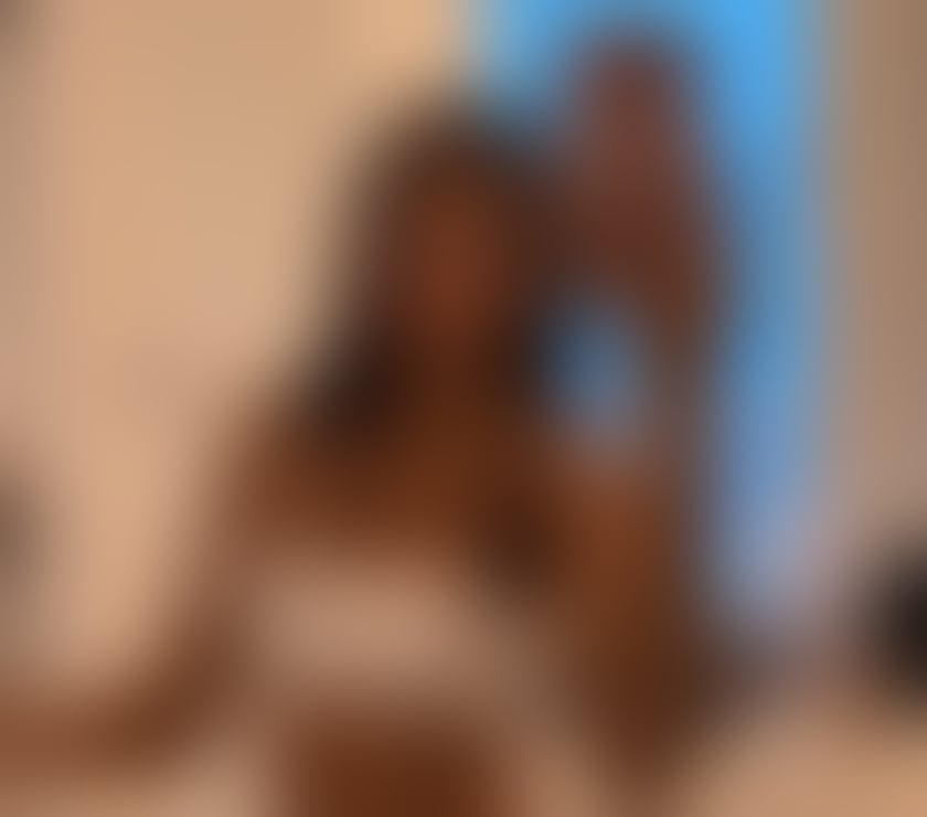 Photos for Atenna Brazilian🇧🇷 party girl 🥳 100% real💋
