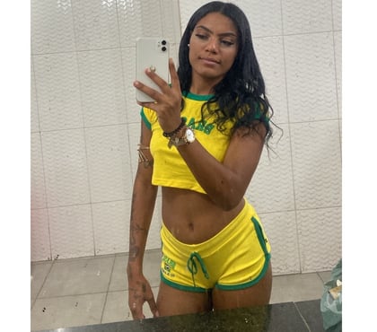 Photos for Atenna Brazilian🇧🇷 party girl 🥳 100% real💋