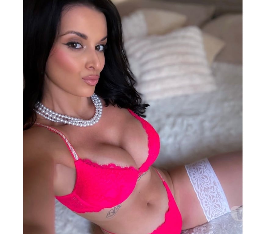 Escorts Greater Manchester Bolton - Photos for Hello guys, best services,party girl 😁