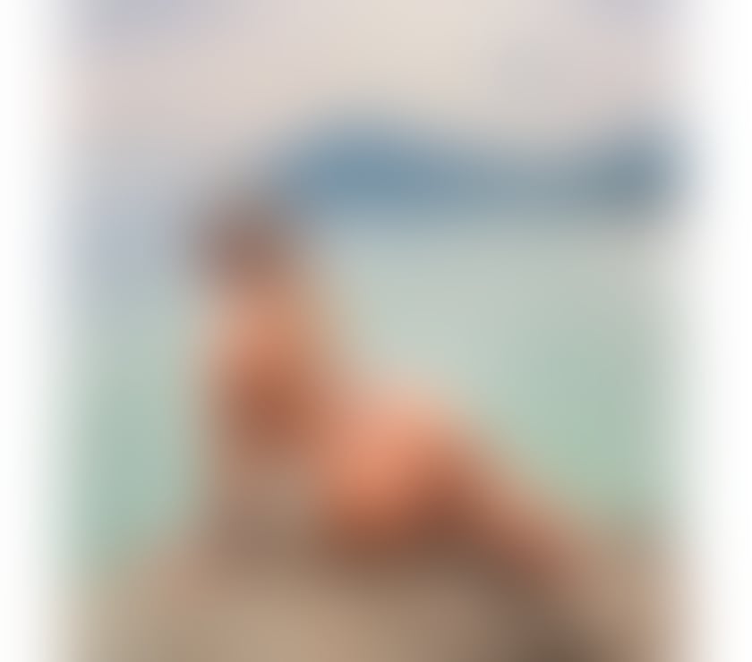 SEXY EUROPEAN STUNNING⚜️IN TOWN CENTER