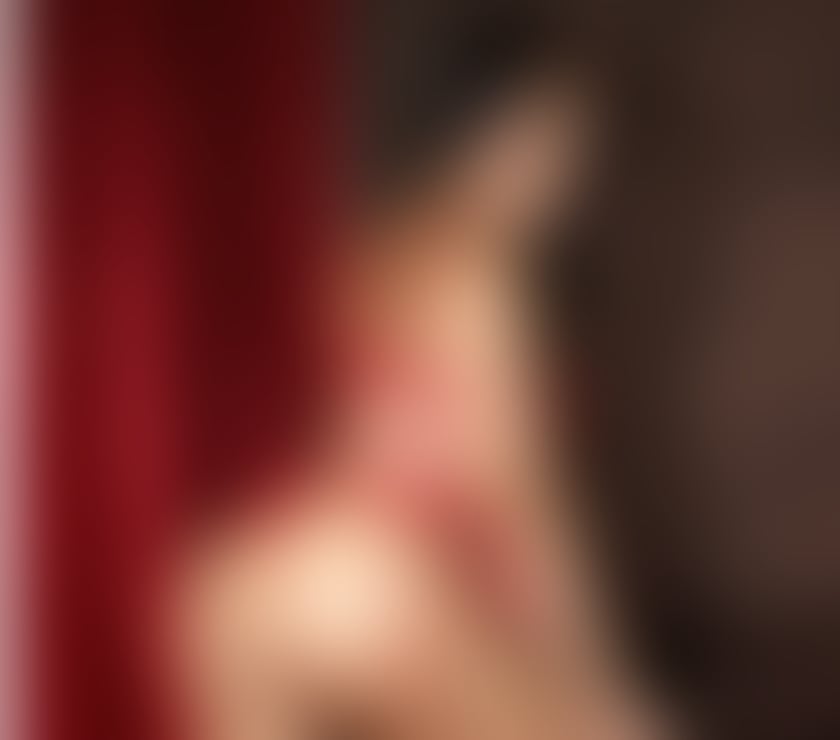 Trans Escorts Central London Kensington and Chelsea - Photos for Caroline Sophie, your secret TS girlfriend x