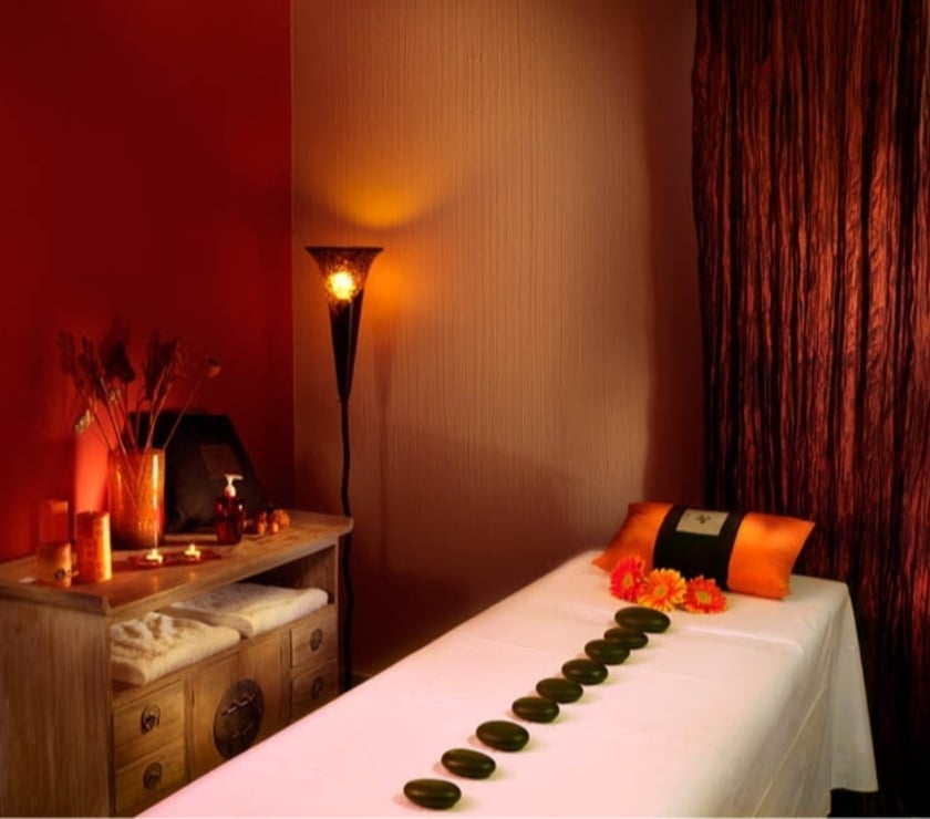 Full body massage Essex Epping Forest - Photos for Massage with exotic oils In Loughton