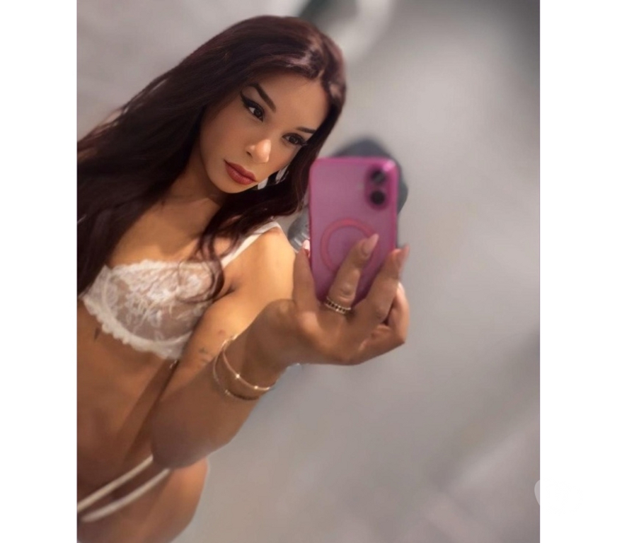 Trans Escorts South West London Earls Court - South West London - Photos for SexyTgirl big bum and a surprise x