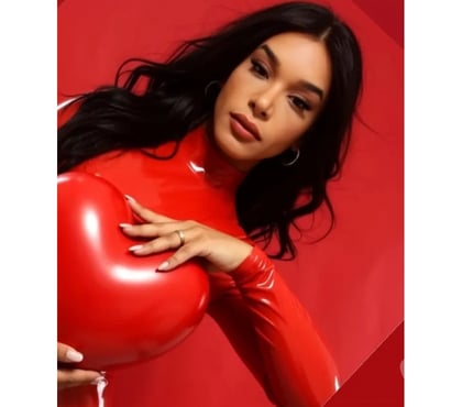 Transsexual Acton West London - Photos for Sexy Ttgirl big bum and a surprise😊😛