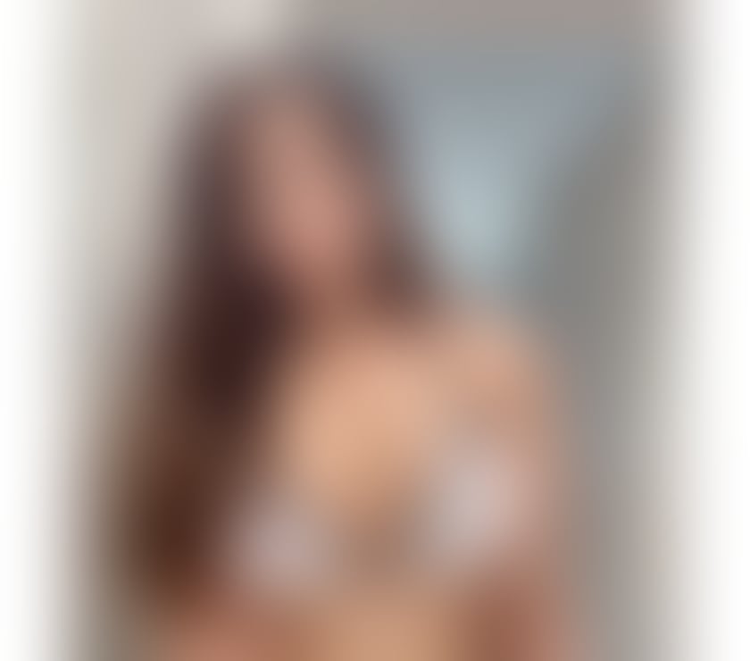  Escorts & Erotic Massage Greenwich South East London - Photos for Diana Elite Escort and B2B massage