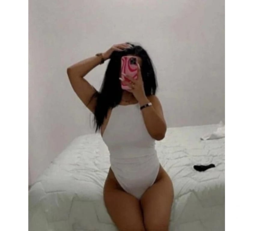 Escorts West Yorkshire Leeds - Photos for New petite brunette with natural curvy body