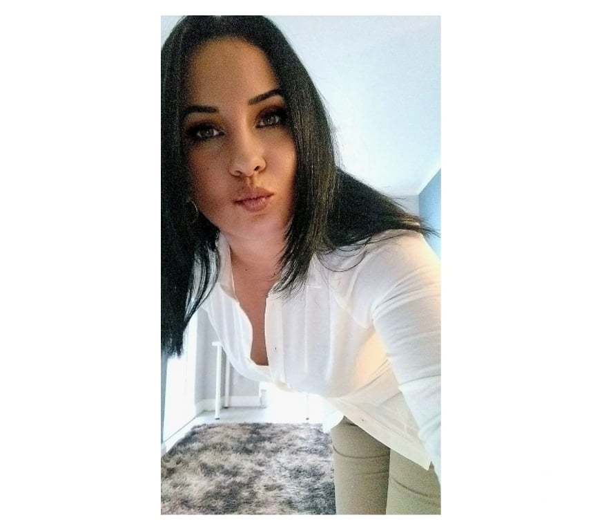 Escorts West Yorkshire Leeds - Photos for New petite brunette with natural curvy body