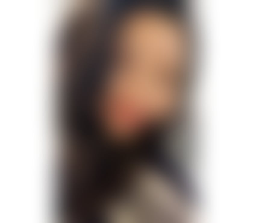 Photos for 💯New Cute Sweet Apple Kiss Girl body massage💕