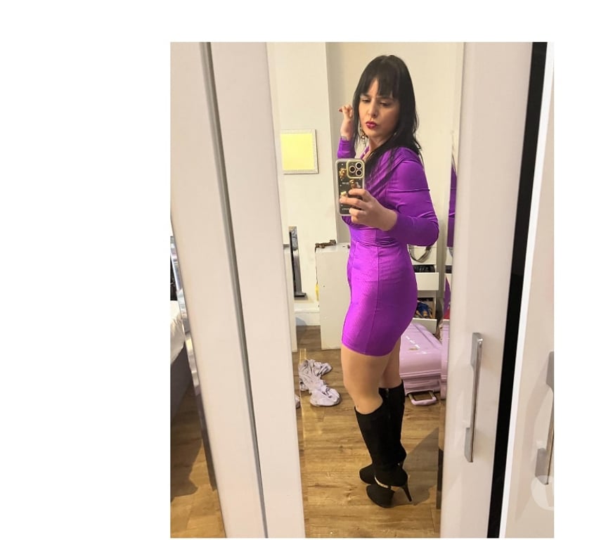 Escorts Bedfordshire Bedford - Photos for Laura the one !! Real GFE