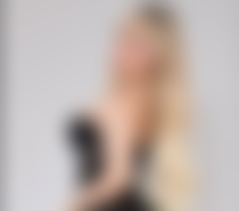  Escorts & Erotic Massage Battersea South West London - Photos for Carol 😘BEST SERVICE BEST BJ