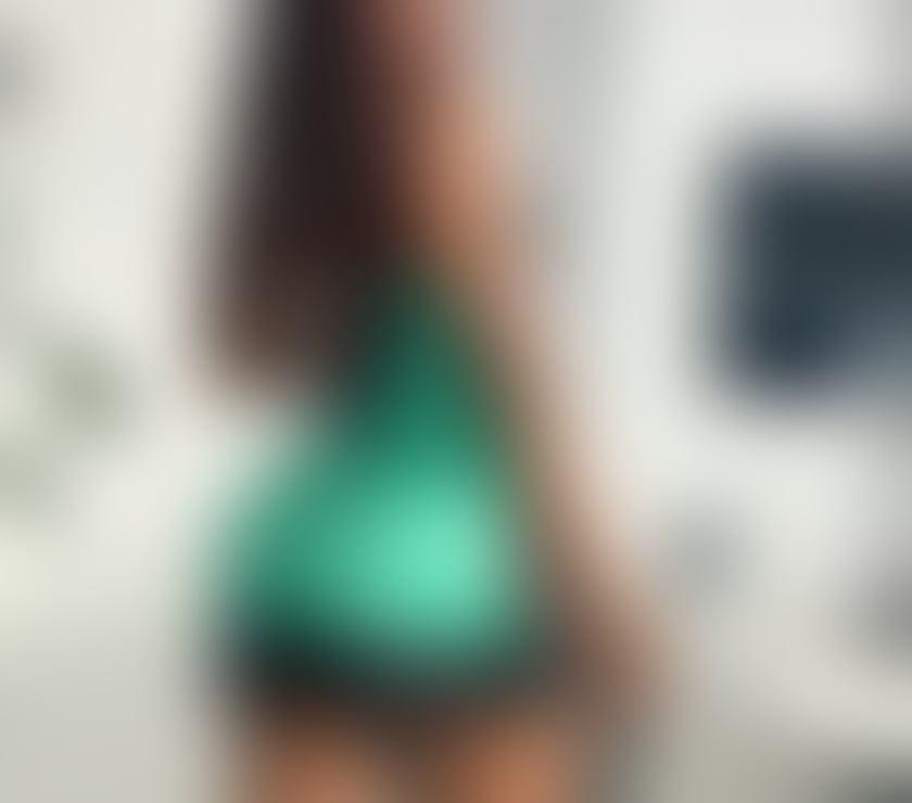 Escort Romford Havering - Photos for PARTY CURVY IN TOWN ♥️