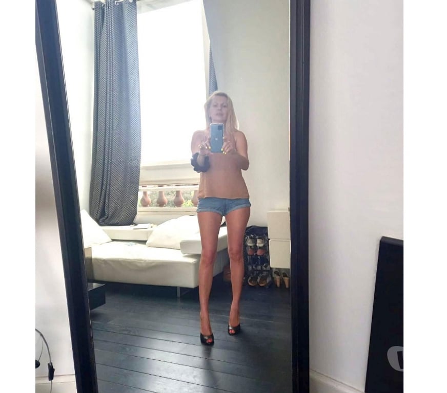 Escorts West London Holland Park - West London - Photos for Milf Katie xxx A spark that still glows xxx