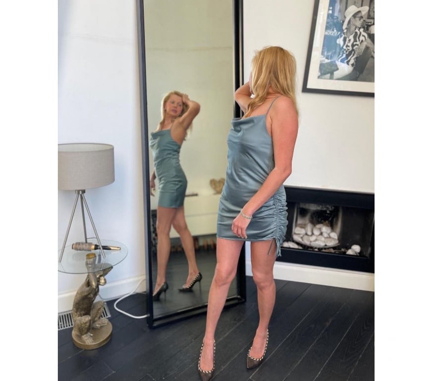 Escorts West London Holland Park - West London - Photos for Milf Katie xxx A spark that still glows xxx