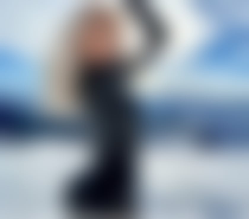 Mia-Luxury Elegant Discreet&Exclusive