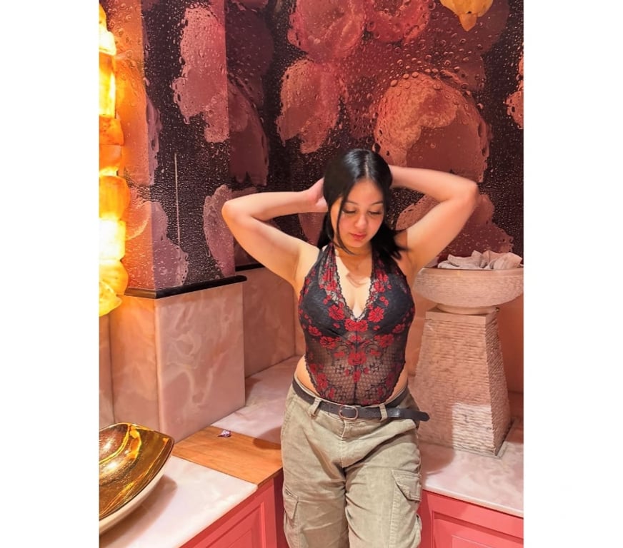 Escorts East London Whitechapel - East London - Photos for Indian girl in your town