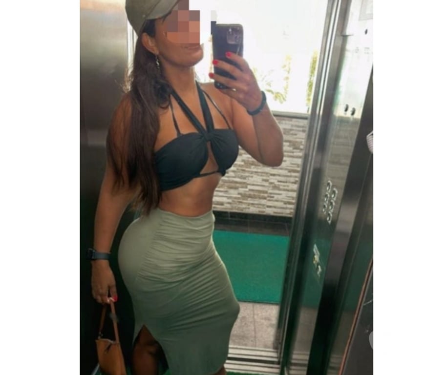 Escorts West London Hillingdon - Photos for 👅😋Dominatrix hot tongue sculptural body