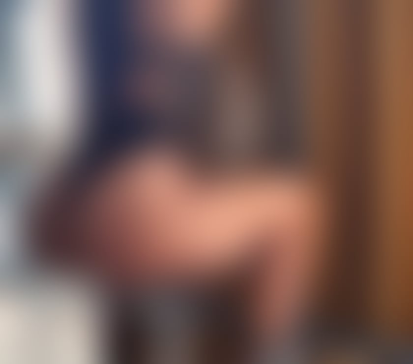  Escorts & Erotic Massage Manchester City Centre Manchester - Photos for HELLO 😊GENTLEMEN I M NEW TOWN❤️😘