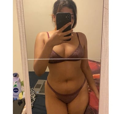 Escorts Stratford East London - Photos for University beauty from India