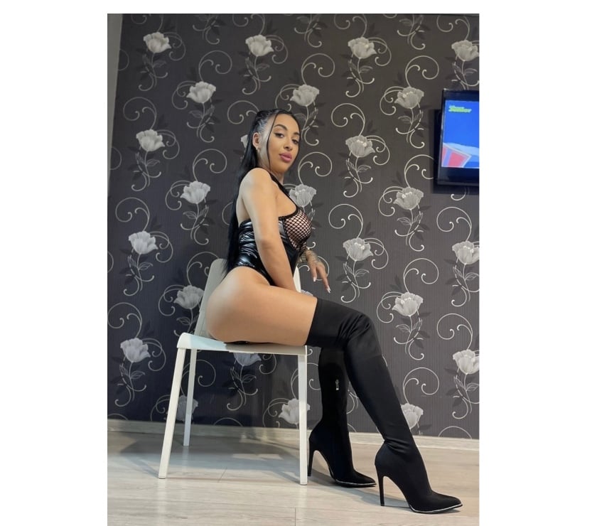 💋pretty slim body for you💋kiss you