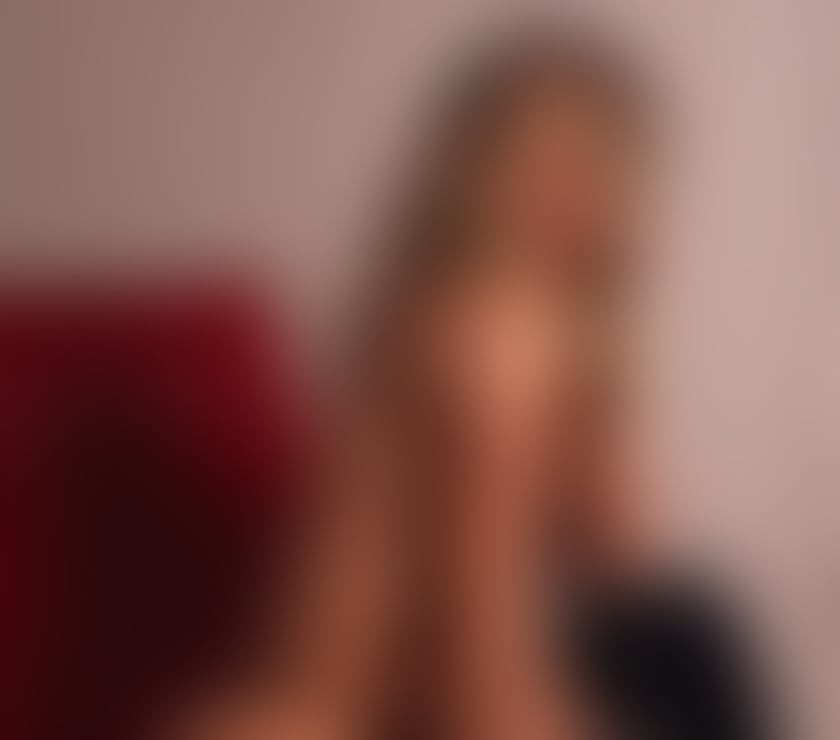 Escorts East London Woolwich Arsenal - DLR Station - East London - Photos for HOT BLONDE GFE 🇧🇷 Party & Naughty 💋🥂