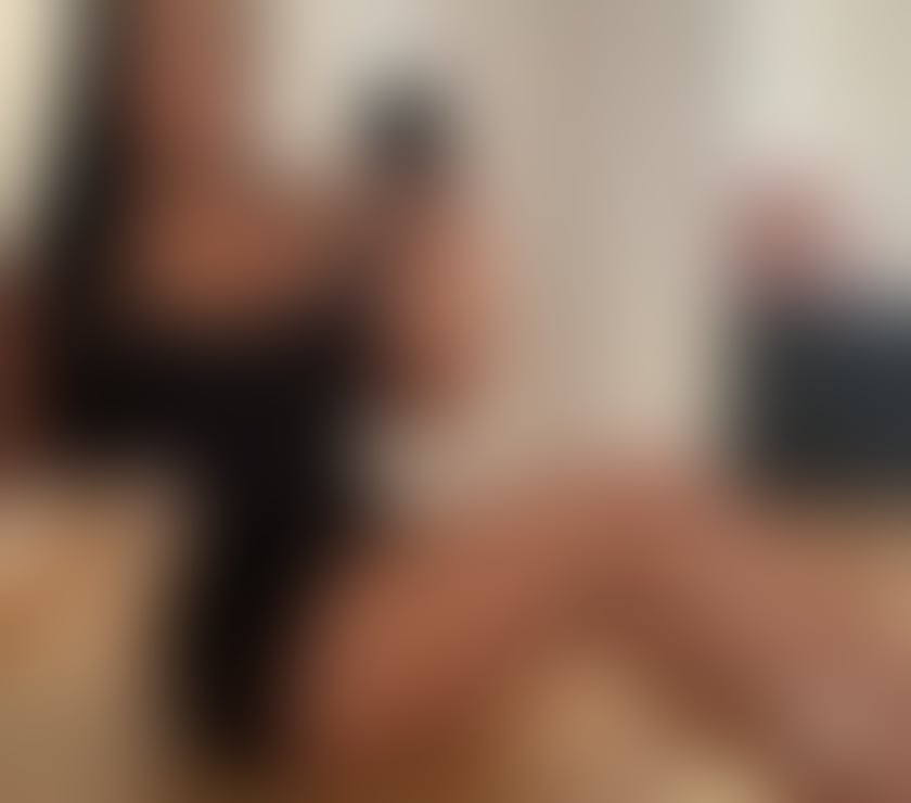 Hi new brunette girl sexy no rush services party