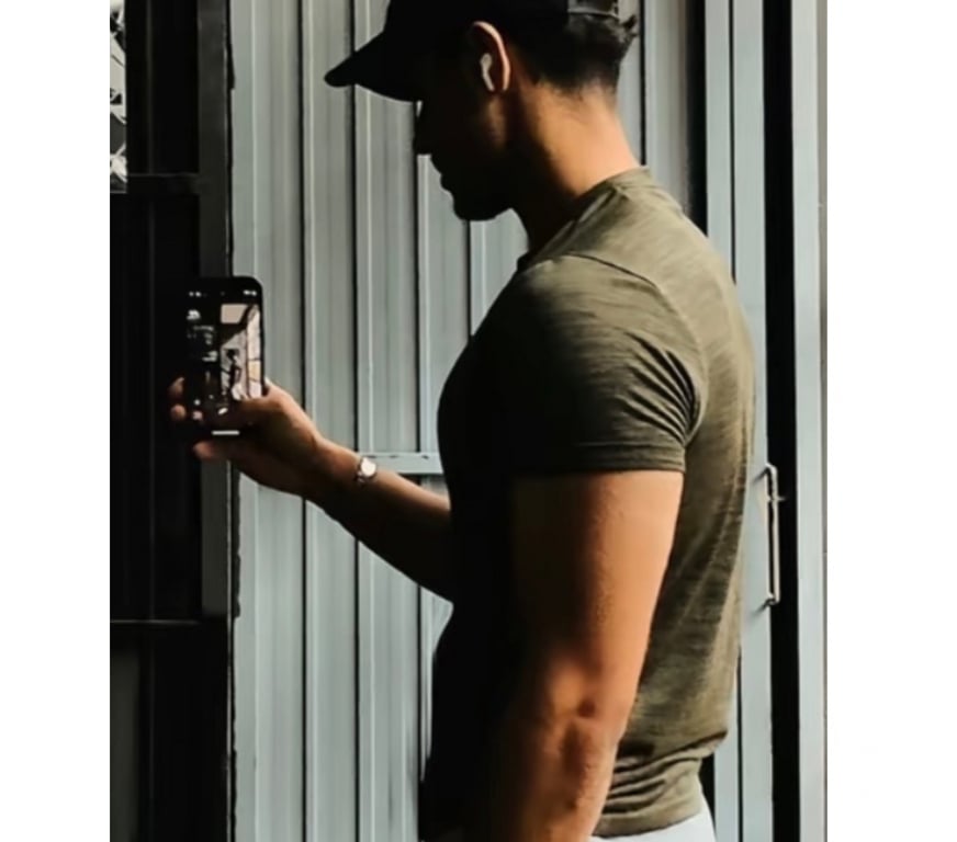 Escorts South Yorkshire Sheffield - Photos for Asian male masseuse and escort