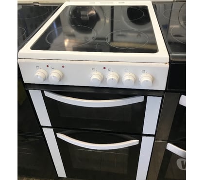 household goods Northampton West Northamptonshire - Photos for logik 50CM wide white electric cooker in excellent condition