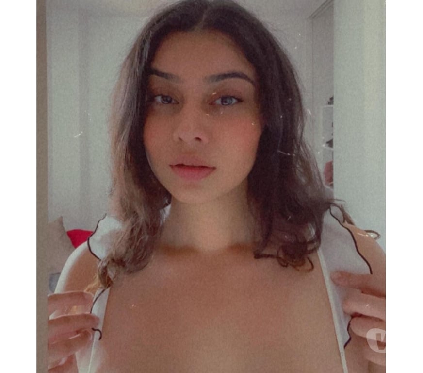 Escorts East London Redbridge - Photos for Hi i am Indian girl available in ilford redbridge