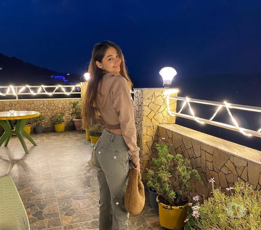 Escorts West London Hounslow - Photos for Discreet indian girl available for companionship