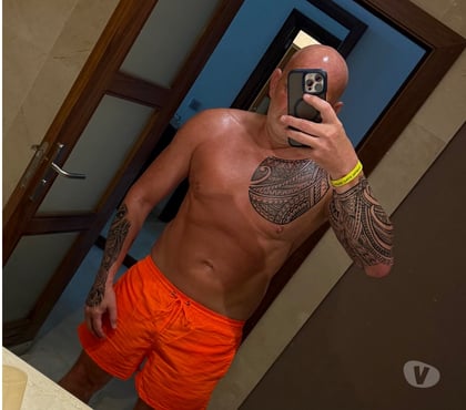 Escorts Bristol South Gloucestershire - Photos for 6ft 1, muscular build… available for women and couples