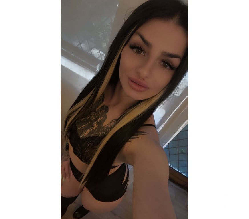 Escorts East London Gants Hill - East London - Photos for Beautiful & Friendly Girl in Ilford – Available Today 💋