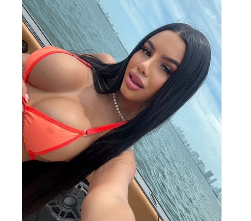 Escorts West Midlands Birmingham - Photos for JULIA 🍑🧁Best owo💦 24hr party girl