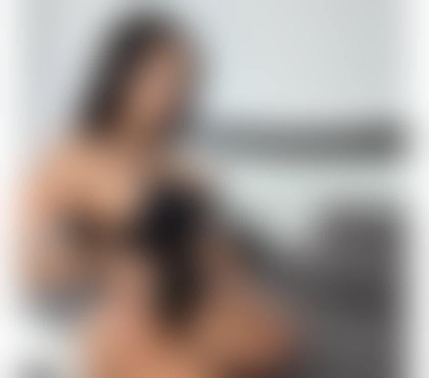 Escorts Coventry City Centre Coventry - Photos for Monica Party girl new in town 😘 the best service 😘