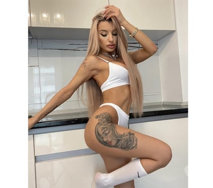 Escorts Coventry City Centre Coventry - Photos for 😘Julia the best owo 😘new in town party girl😘