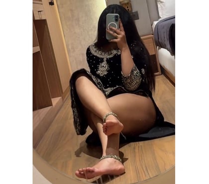 Escort Canary Wharf East London - Photos for Friendly & Relaxing Company Available Quick WhtsxApp Reply