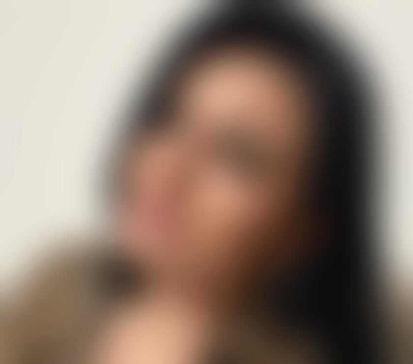 Julia new here tonw owo include price call