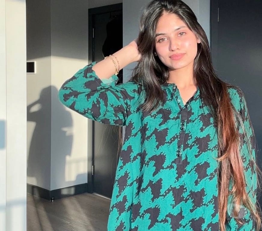 Escorts South East London Croydon - Photos for New In Town Asian Girl Beautiful & Friendly