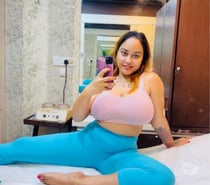 Hey I am kashish available for weekend fun