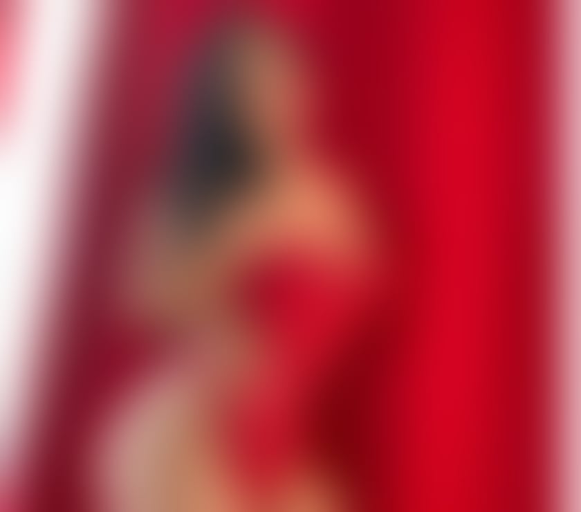  Escorts & Erotic Massage Esher Elmbridge - Photos for Hey I’m new in town sexy Brazilian