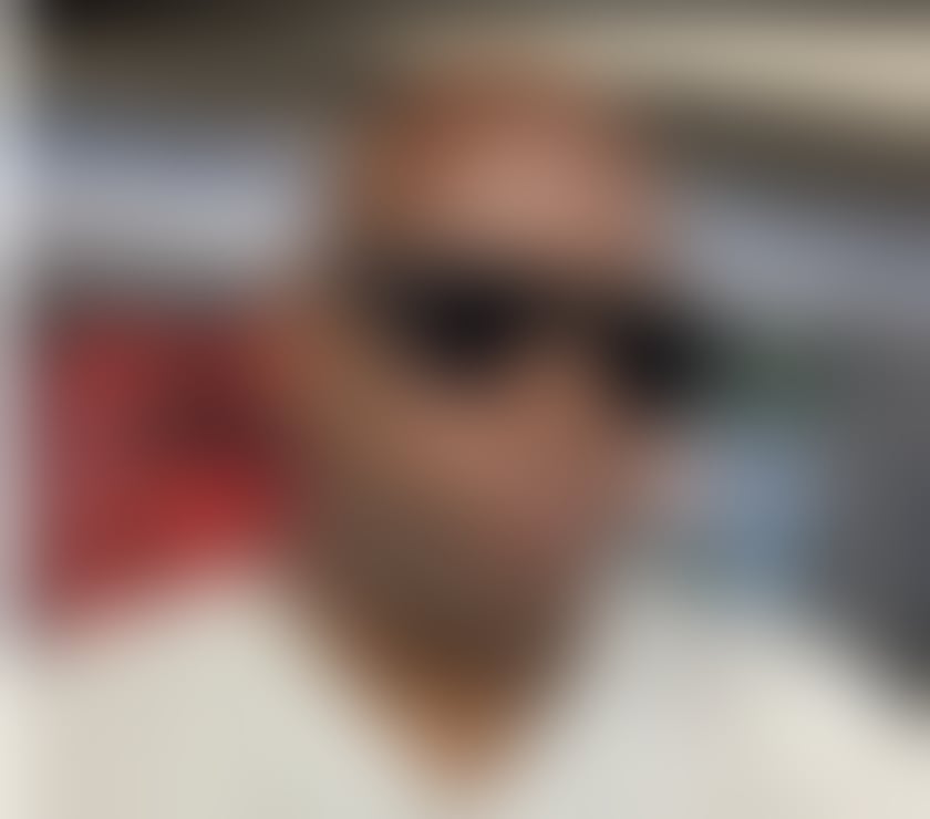 Escorts South West London Battersea - South West London - Photos for Gentleman available for ladies.