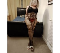 MILF VERY HORNY FOR YOU 💕💕 Last Days