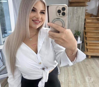 Escorts London Gatwick Airport Crawley - Photos for 🅽🅾 🆁🆄🆂🅷↘️HOT WOMEN IN GATWICK↙️