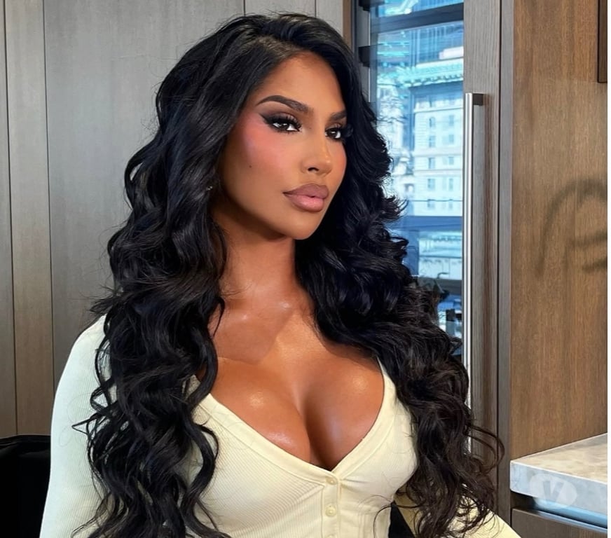 Escorts Wiltshire Swindon - Photos for AMAZING BRUNETTE 🇧🇷🔥