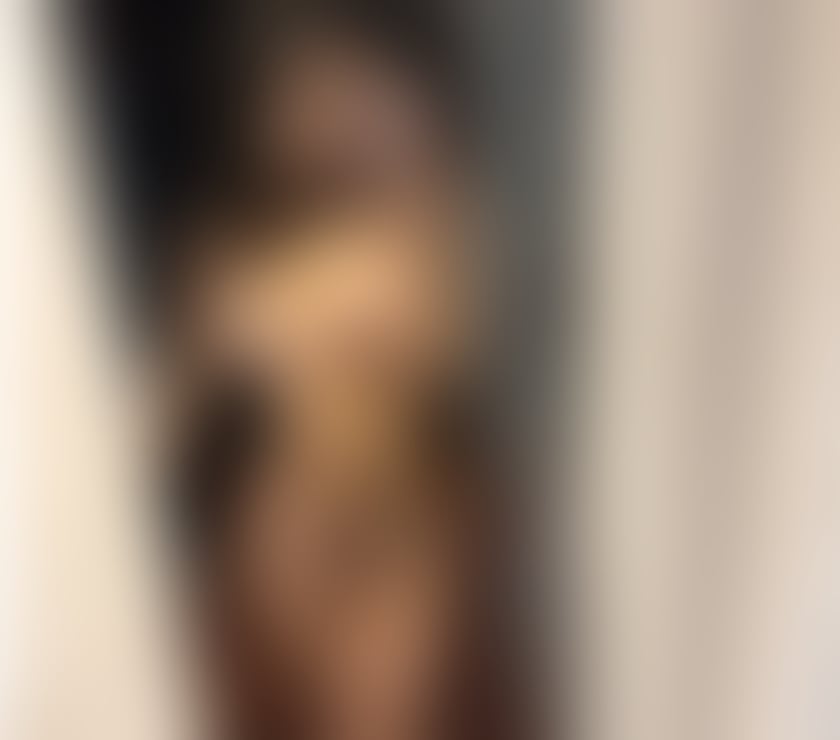 Escorts Surrey Guildford - Photos for Hey I am Preeti available in town for meetup..