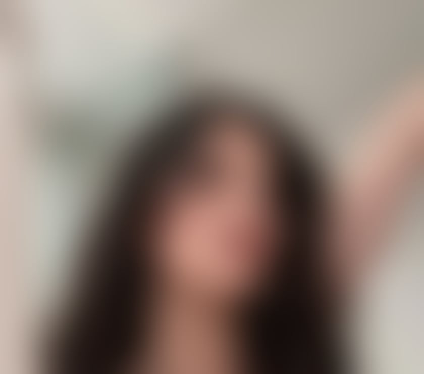 New Elegant and discreet Indian Companion Offering Massage.