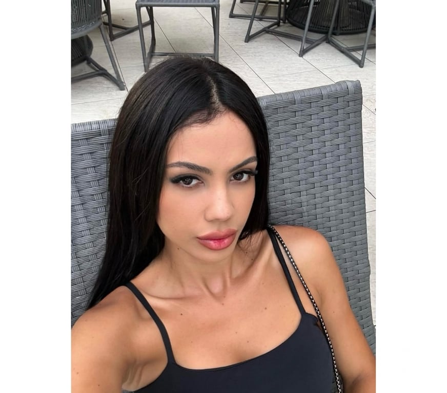 Escorts Hampshire Southampton - Photos for Jully in Southampton for some fun